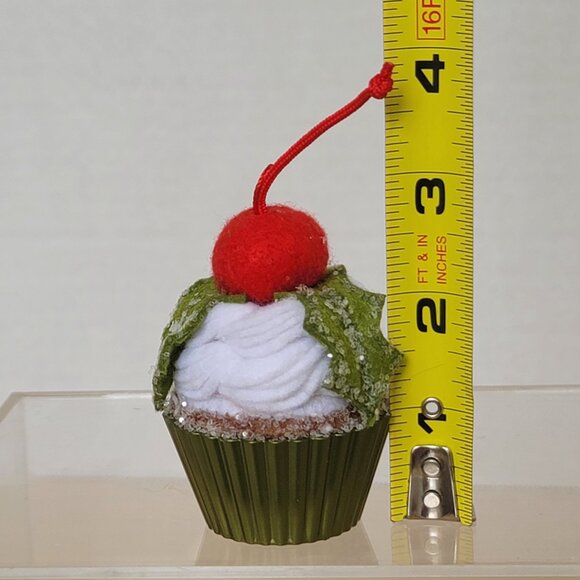 Hallmark 2018 Holly Jolly Delight Christmas Cupcake Keepsake Ornament No. 9 - Picture 14 of 14